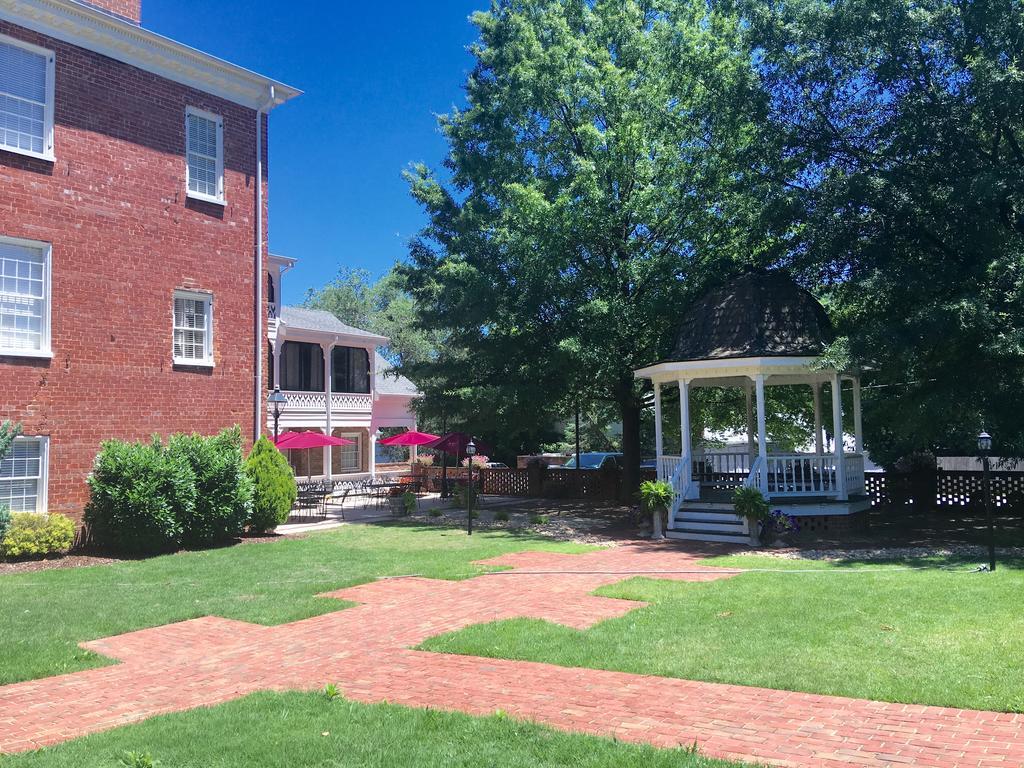 Hale Springs Inn Rogersville Exterior photo
